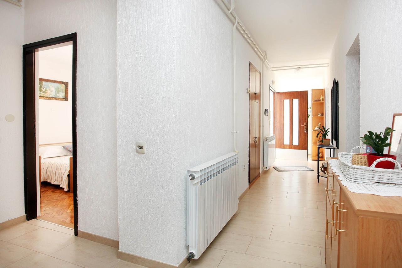 Apartments Patricia บานโจเล ภายนอก รูปภาพ