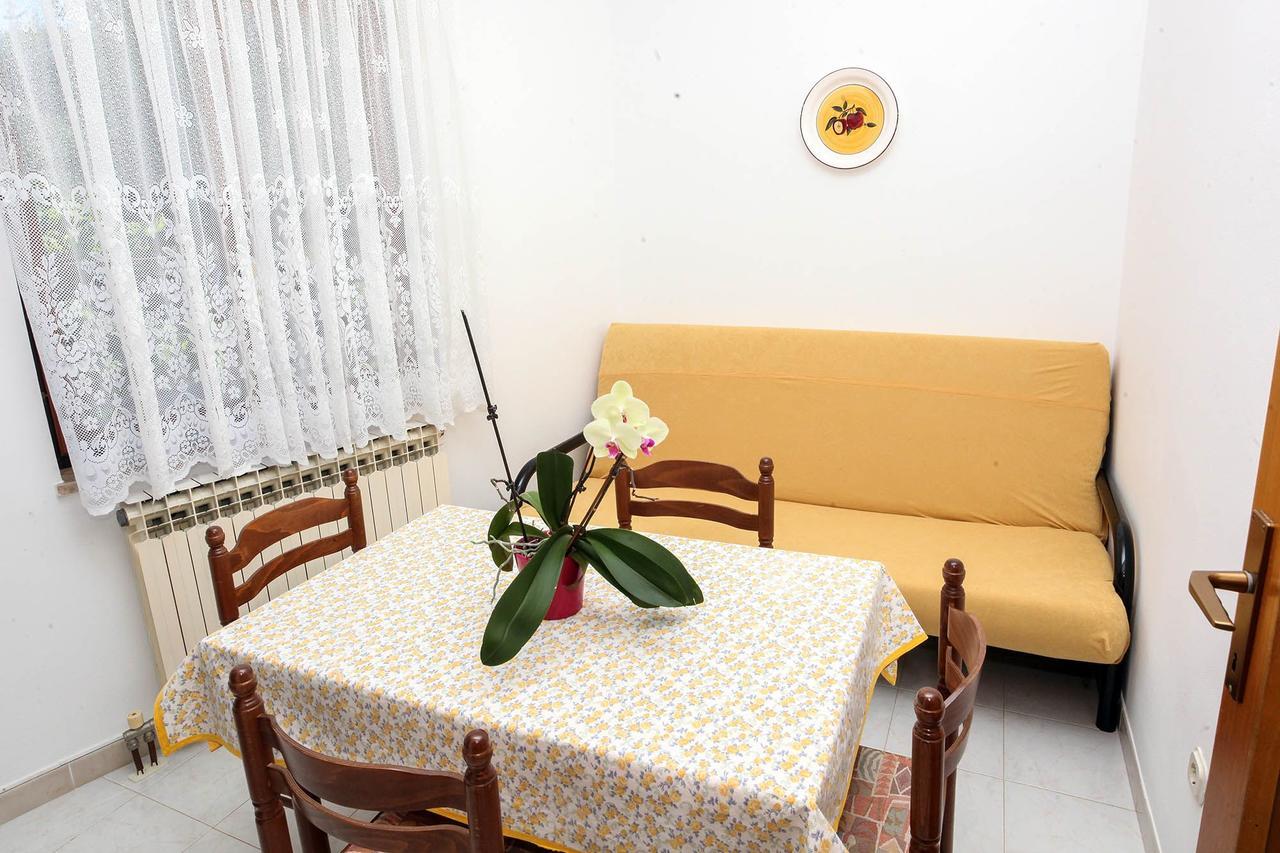 Apartments Patricia บานโจเล ภายนอก รูปภาพ