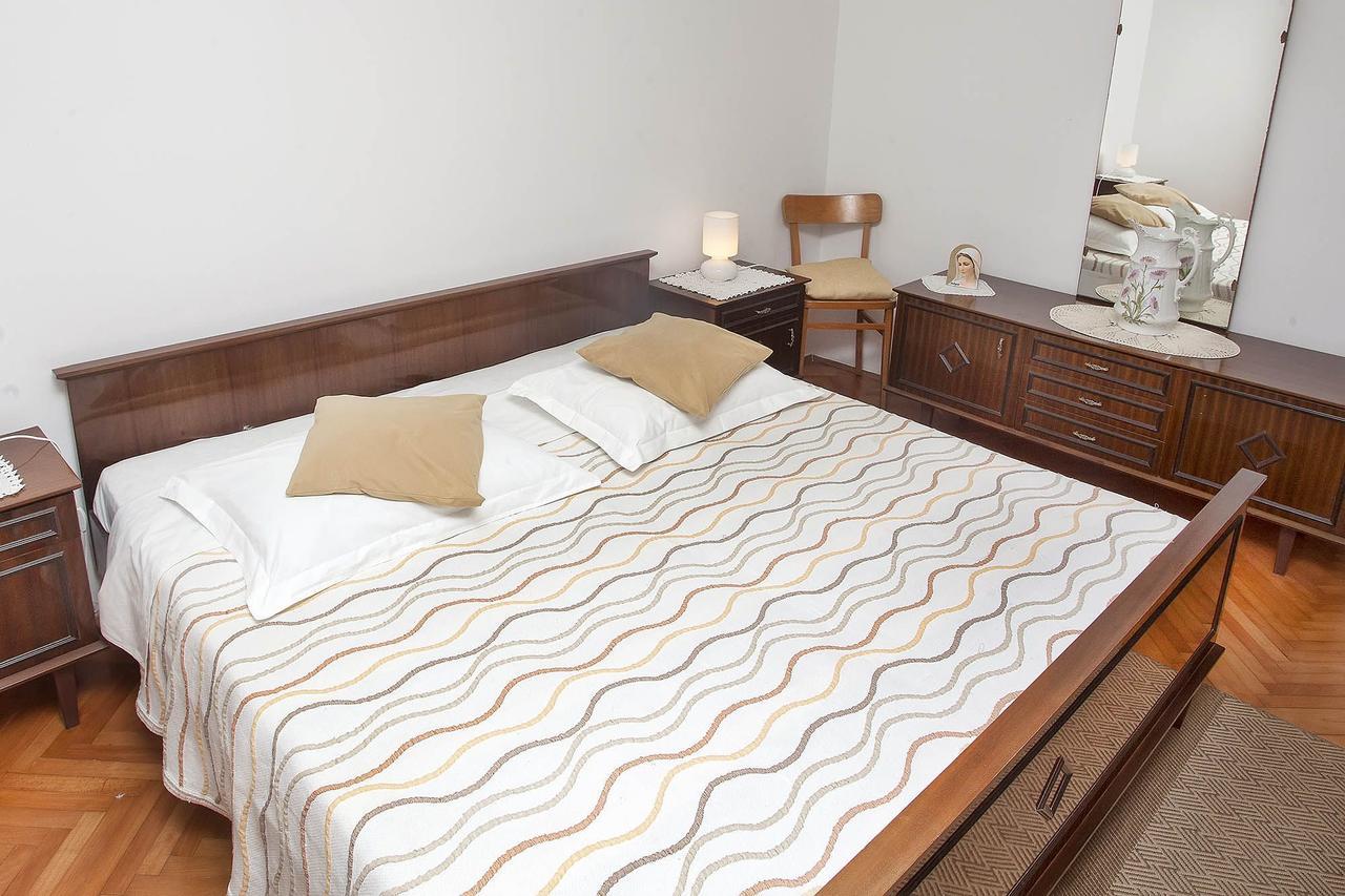 Apartments Patricia บานโจเล ภายนอก รูปภาพ